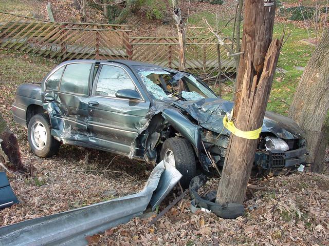 Bradford Ave Accident (2001)